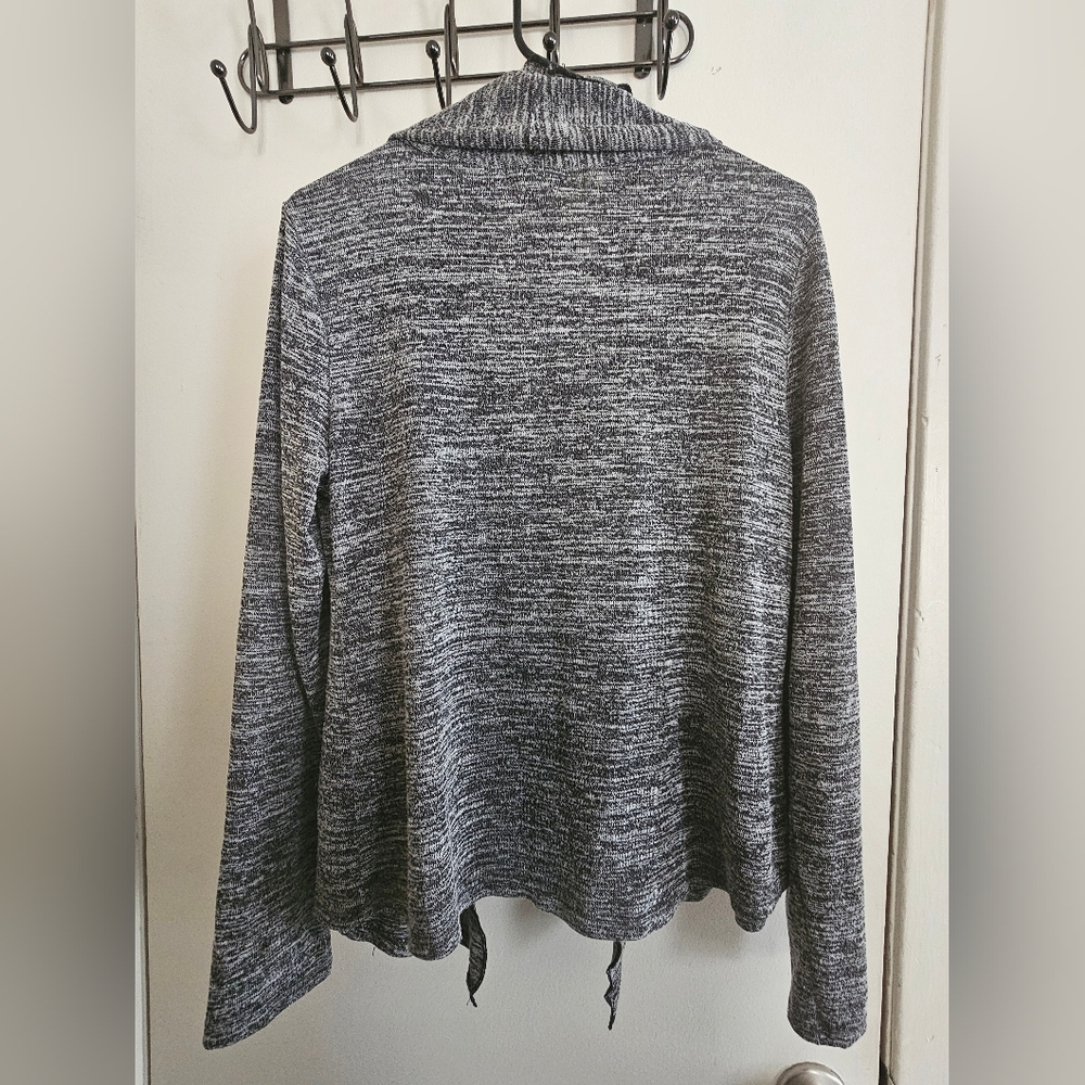 Women's Gray Open-Front Sweater - Picture 6 of 6